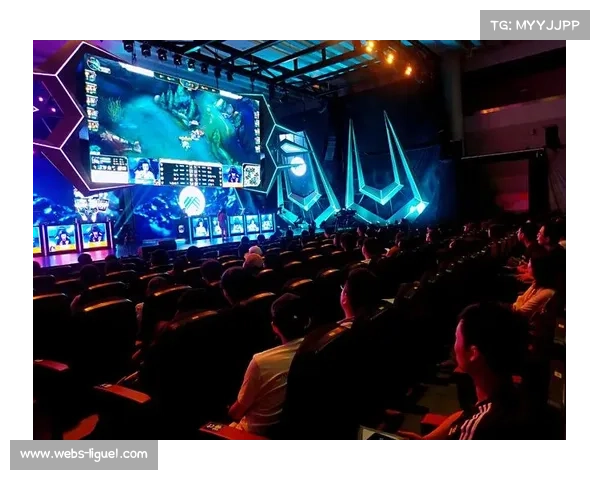 重庆总决赛舞台全面曝光 360度环形屏带来前所未有沉浸式观赛体验 重庆总决赛舞台全面曝光 360度环形屏带来前所未有沉浸式观赛体验