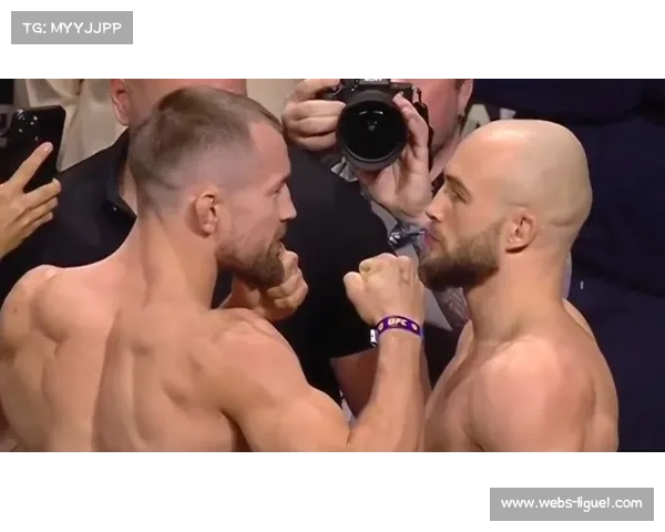 雷贝克基多数判定负克莱因,UFC 321首场主赛即现比分争议 雷贝克基多数判定负克莱因,UFC 321首场主赛即现比分争议